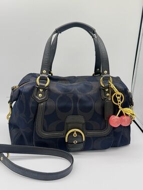 Coach Campbell Signature Legacy
Navy Blue